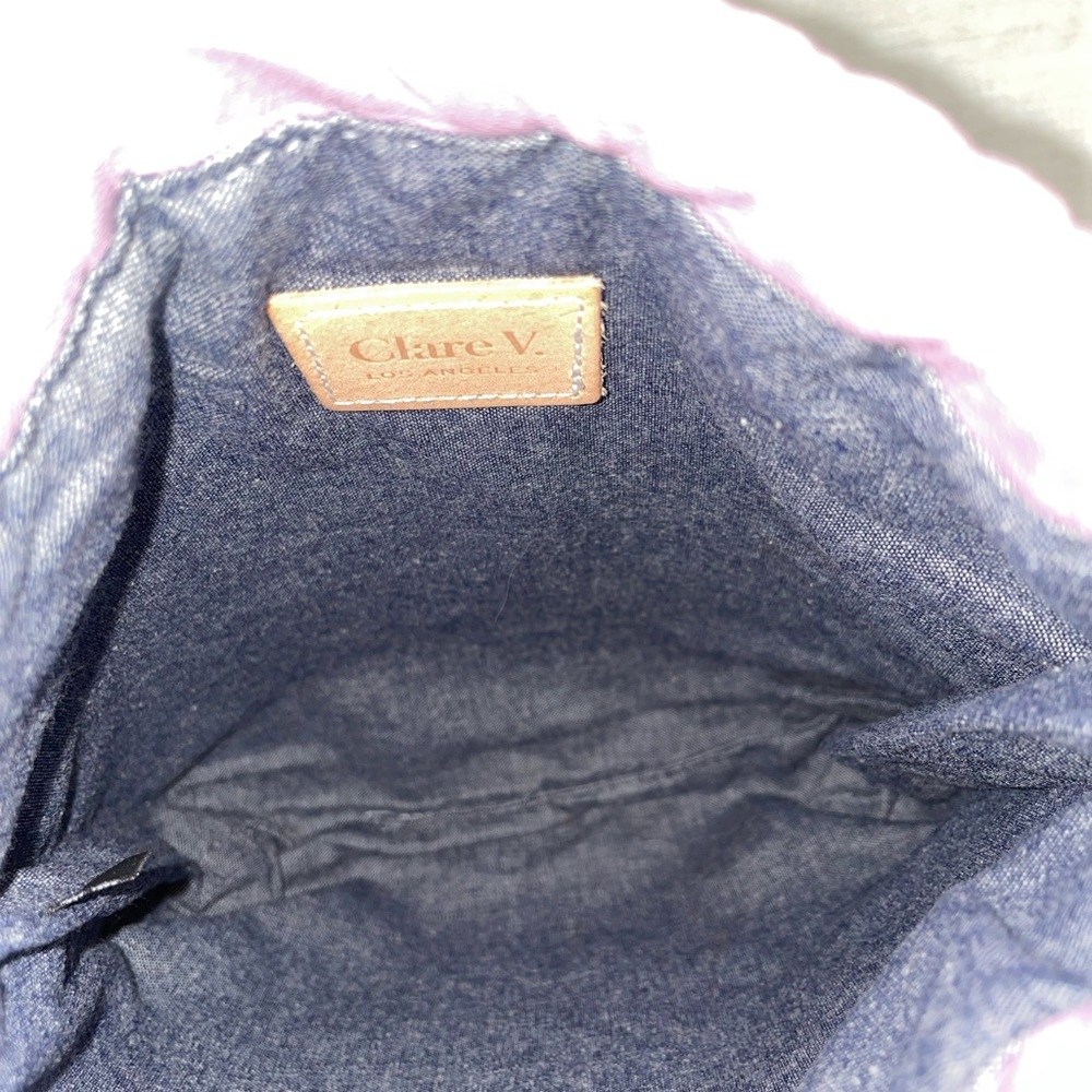 LAVENDER NAPPA DRAWSTRING POUCH BY CLARE V. - Picture 4 of 5